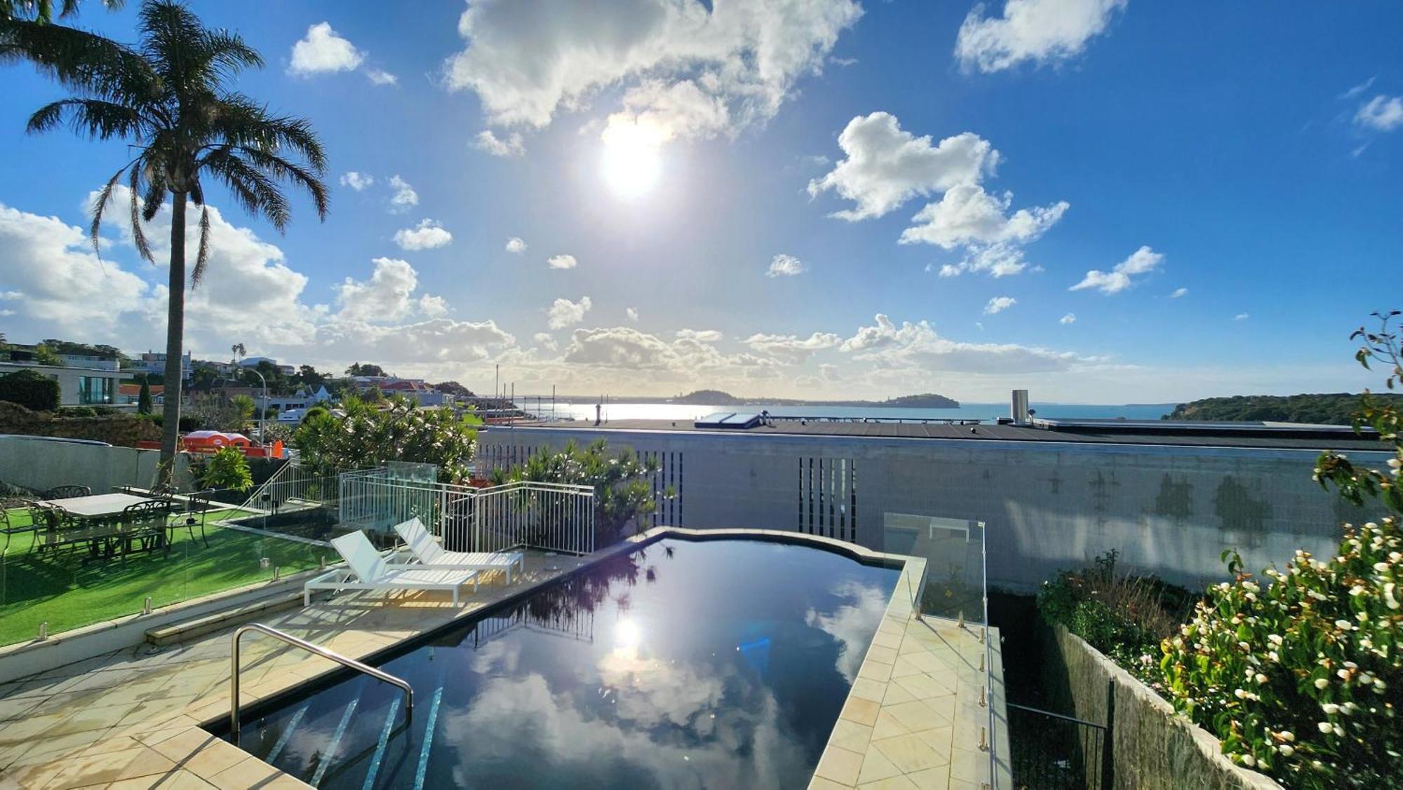 Orakei Grandeur Mansion With Sea Views & Pool Vila Auckland Exterior foto